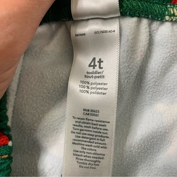 CARTERS Christmas/Festive Santa Fleece 2 Piece Button Down Pyjamas Green Boys 4T - Picture 12 of 13